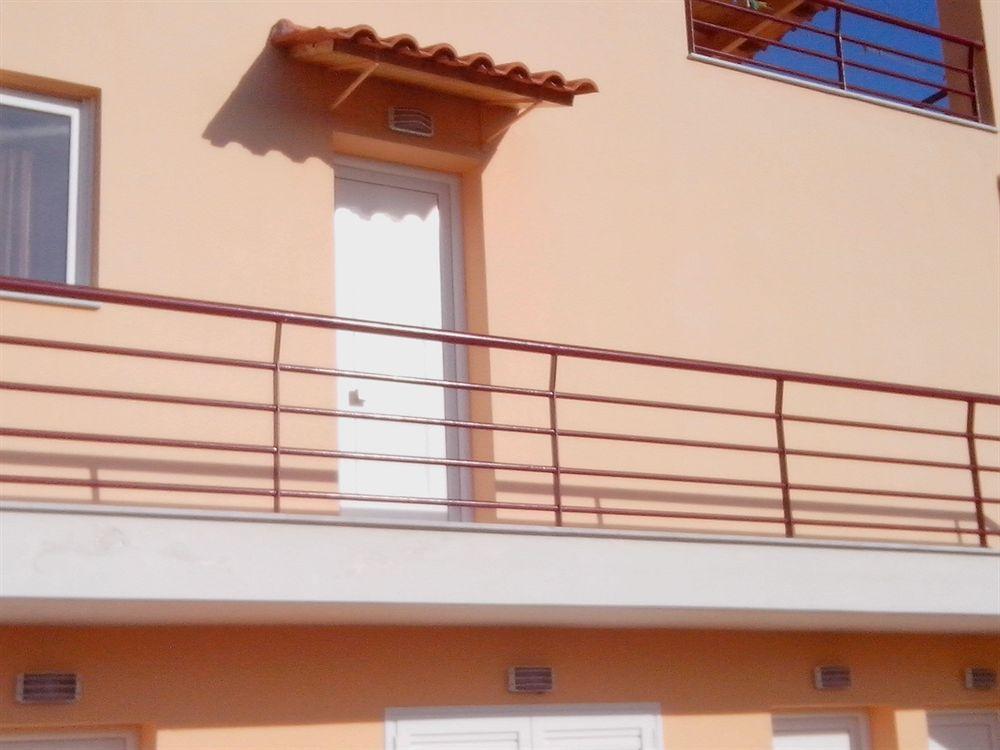 Maria'S Filoxenia Suites Drepano  Extérieur photo