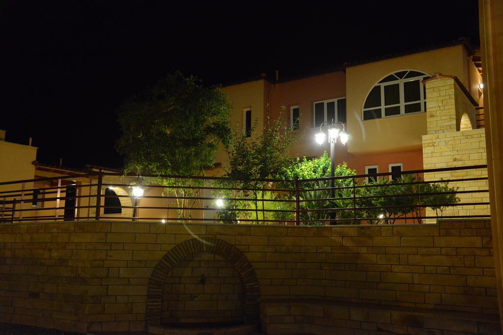 Maria'S Filoxenia Suites Drepano  Extérieur photo