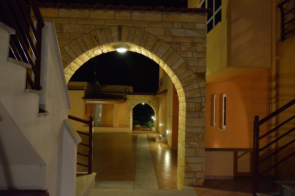 Maria'S Filoxenia Suites Drepano  Extérieur photo