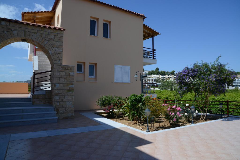 Maria'S Filoxenia Suites Drepano  Extérieur photo
