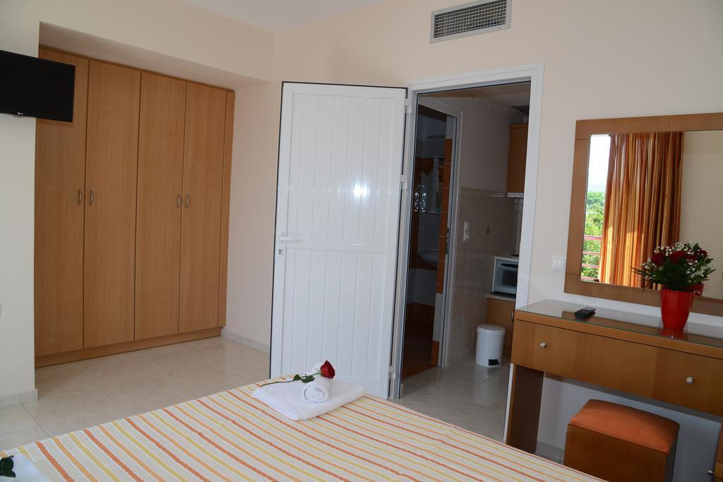 Maria'S Filoxenia Suites Drepano  Extérieur photo